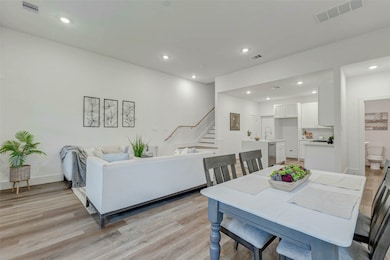 5614 Bertellis Ln, Houston, TX 77091 - photo 3