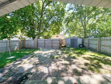 205 N Sutphin St, Middletown, OH 45042 - photo 2