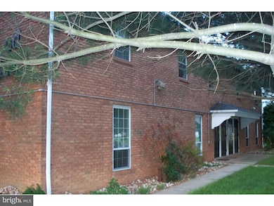 435 W 7th St, Lansdale, PA 19446 - photo 2