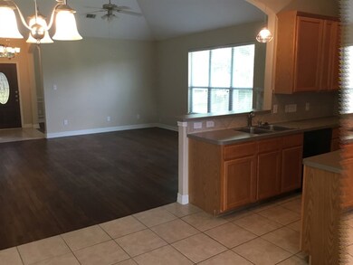 1536 Allison St, Alvin, TX 77511 - photo 6