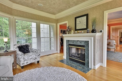 3359 V Ln, Oakton, VA 22124 - photo 3