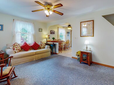 201-29Meadow - interior