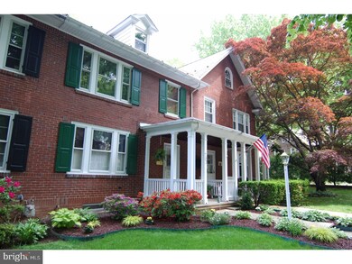 703 Wayne Ave, Reading, PA 19611 - photo 2