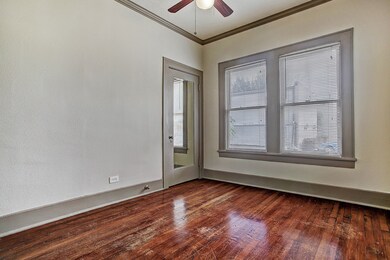 2323 Park St unit 1, Houston, TX 77019 - photo 3