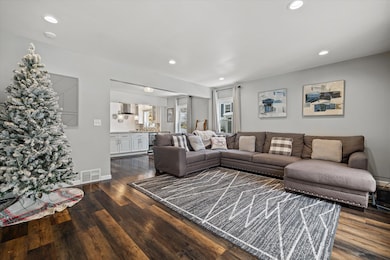 W163N8459 Arthur Ave, Menomonee Falls, WI 53051 - photo 6