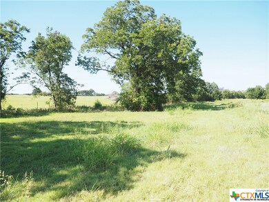 00 Cr 459 461, Lott, TX 76656 - photo 2