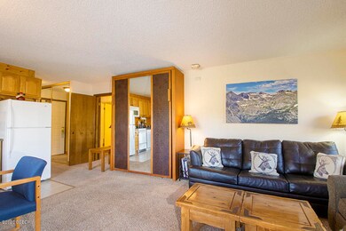 Silver Creek Unit 425 Living Room C