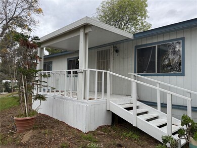 41805 William Hawthorne Cir, Temecula, CA 92592 - photo 2