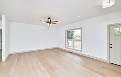 4 Ashley Ln, Hawk Point, MO 63349 - photo 6