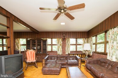 5753 Oakland Rd, Sykesville, MD 21784 - photo 5