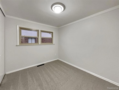 18031 Hamann St, Riverview, MI 48193 - photo 4