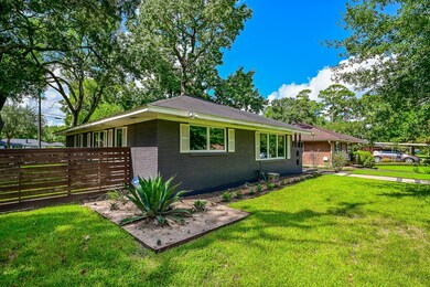 2207 Libbey Dr, Houston, TX 77018 - photo 3