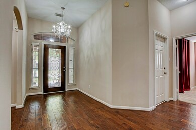 2807 Wild Oak Park Dr, Conroe, TX 77385 - photo 2