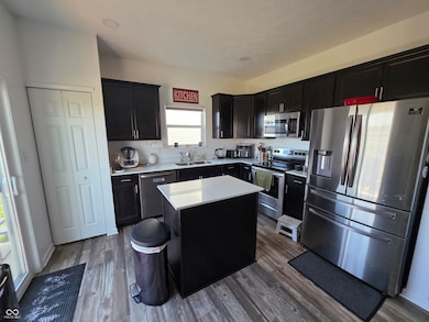 1461 Bigleaf Dr, Sheridan, IN 46069 - photo 2