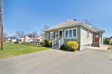 68 Yale St, Ludlow, MA 01056 - photo 3