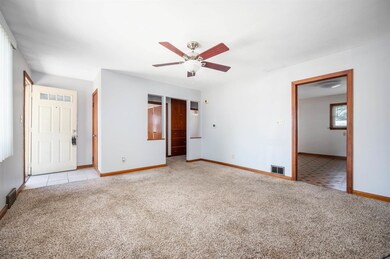 2005 S Pershing Dr, Muncie, IN 47302 - photo 6