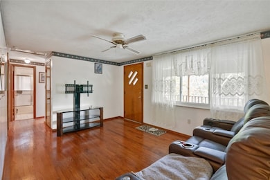 100 Longvue Dr, Pittsburgh, PA 15237 - photo 6