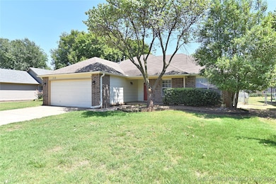 1519 N 1st St, Jenks, OK 74037 - photo 2