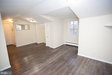 2202 Cove Rd unit SECOND FLOOR, Pennsauken, NJ 08110 - photo 4