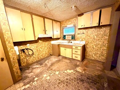 3015 Cunningham Dr, Wichita Falls, TX 76308 - photo 3