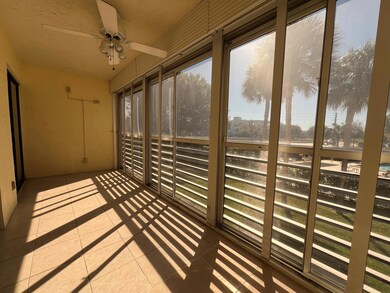 3154 Via Poinciana unit 2140, Lake Worth, FL 33467 - photo 3