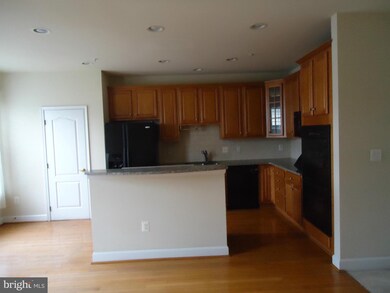 821 Hidden Marsh St, Gaithersburg, MD 20877 - photo 6