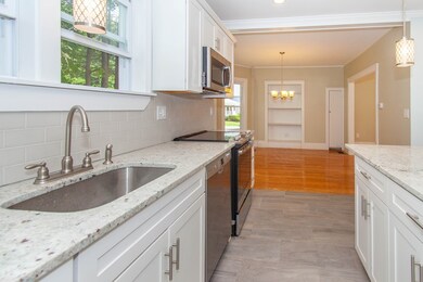 28 Queen St, Franklin, MA 02038 - photo 6