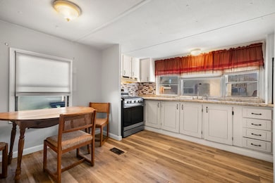 75 S Policy St unit 48, Salem, NH 03079 - photo 3