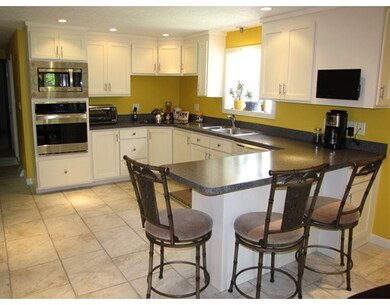 19 Daisy Dr, Walpole, MA 02081 - photo 6