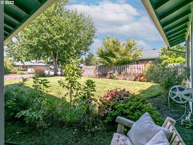 239 SW 12th Ave, Canby, OR 97013 - photo 4