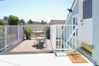 1148 West Blvd unit B, Los Angeles, CA 90019 - photo 2