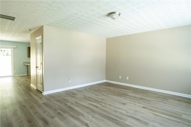 5538 Pineridge Ct, Forest Park, GA 30297 - photo 4