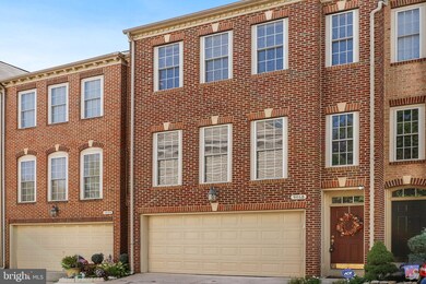 9068 Tanyard Ln, Lorton, VA 22079 - photo 3