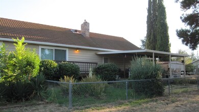 11325 Tahoe St, Auburn, CA 95602 - photo 3