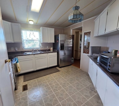 588 Drage Dr, Apopka, FL 32703 - photo 3