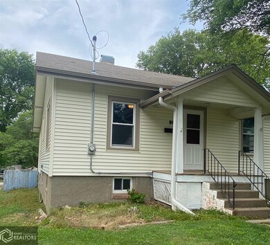 902 S Center St, Shenandoah, IA 51601 - photo 2