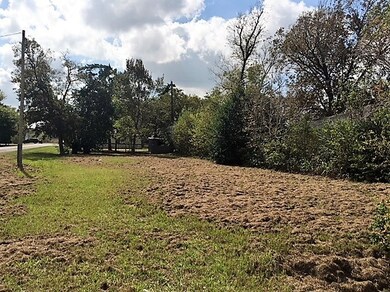 3414 4th St, Bay City, TX 77414 - photo 4