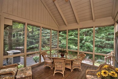 Screened in Porch