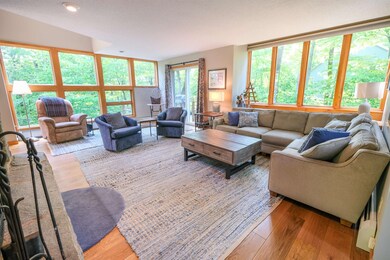 Big Living space with lots of natural light