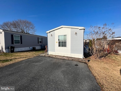 11 Penn Court Dr, Mount Joy, PA 17552 - photo 2