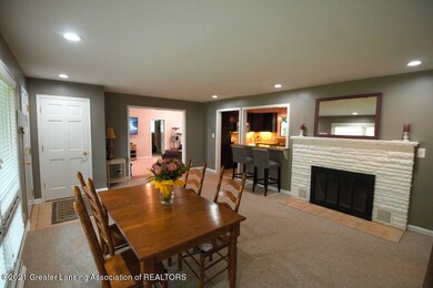 dining open concept view