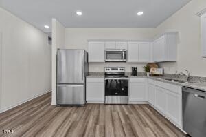 2059 Glen Crossing Dr, Durham, NC 27704 - photo 7