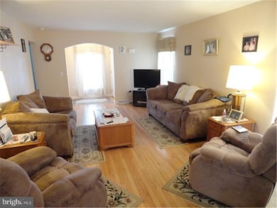 8 Nuthatch Ct E, Bechtelsville, PA 19505 - photo 7