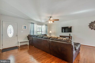 323 Cedar Ln, Colonial Beach, VA 22443 - photo 6