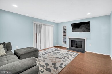 8609 Village Way unit 7, Alexandria, VA 22309 - photo 6