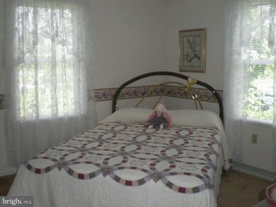 510 Hilltop Cir, Greencastle, PA 17225 - photo 6