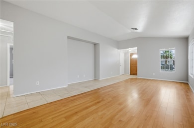 5555 Airview Ct, Las Vegas, NV 89113 - photo 4