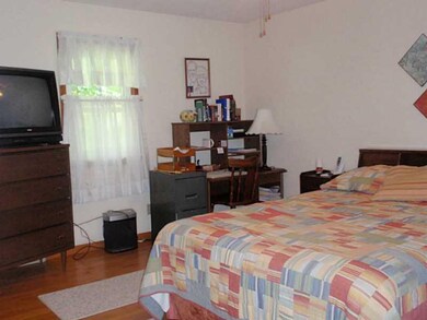 1090 Hickory Ln, Indiana, PA 15701 - photo 7