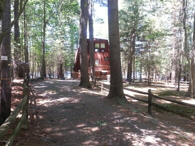 126 Hemlock Point Ct, Hawley, PA 18428 - photo 5