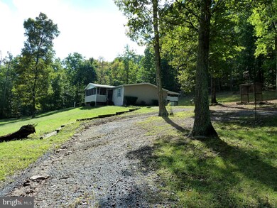 397 Thurman Dr, Hedgesville, WV 25427 - photo 7